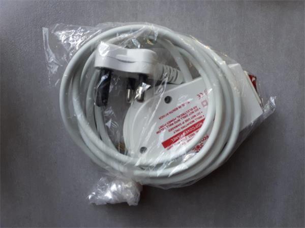 ~/upload/Lots/48351/AdditionalPhotos/jabndmy7yohzm/LOT 76C ELECTRICAL EXTENSION CORD_t600x450.jpg